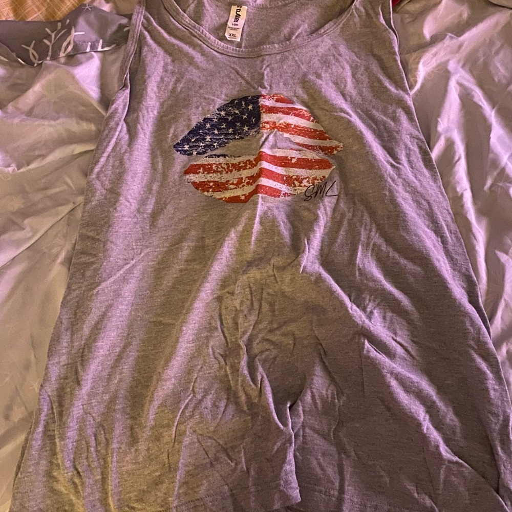 Gray Tank Top with American Flag Lips Design